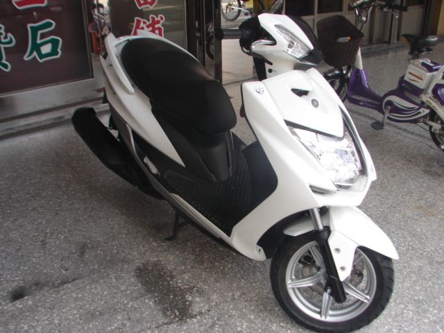 auto_2963.jpg